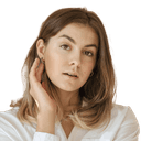 Emily Carter's image